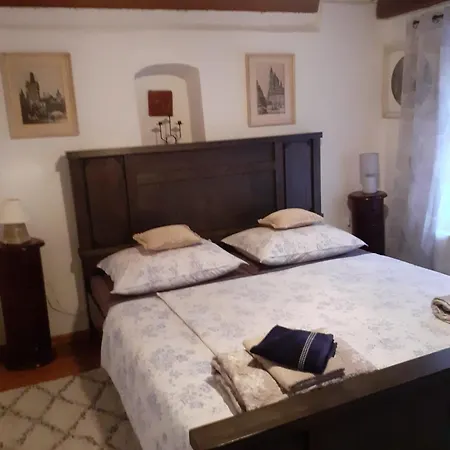 Atelier Spojovaci Апартаменты Чески-Крумлов