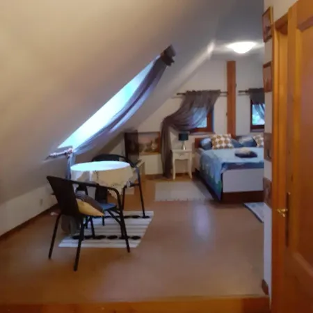 Atelier Spojovaci Чески-Крумлов