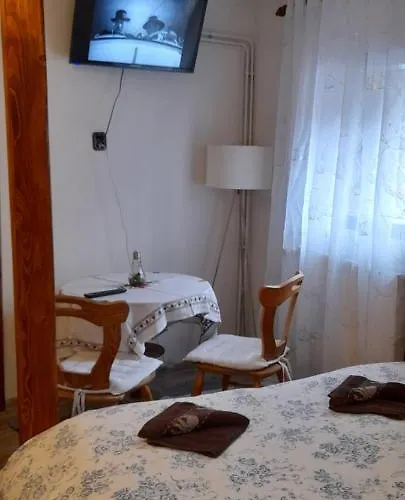 Atelier Spojovaci * Czeski Krumlow